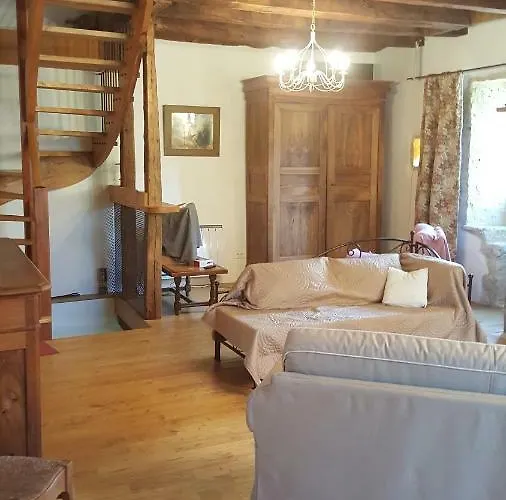 De Souilhol Hébergement de vacances Issendolus